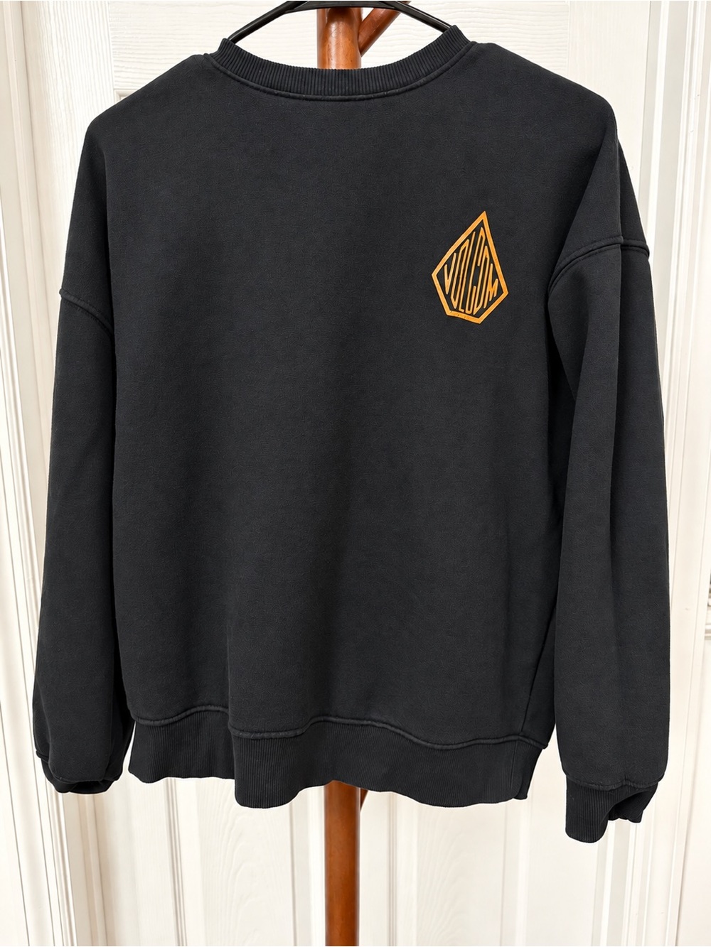 Men's Volcom Black Crewneck Sweatshirt with Amber Logo Size S